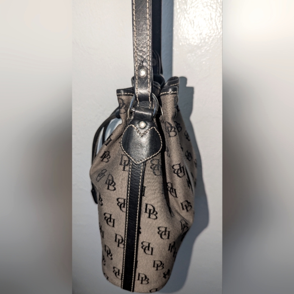 Stylish Black and Gray Donney & Burke Drawstring Bucket Tote